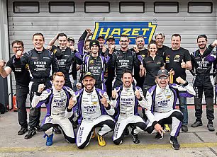 Team celebrating the SP4T class win at the 2023 Nürburgring 24h race with the HAZET trophy